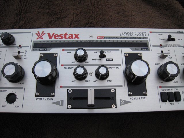 限定1台チューンド品 VESTAX PMC-25 オリジナルフェーダー搭載 マイク 