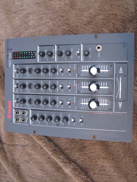 djミキサーvestax ミキサー pmc 17A - DJ機器