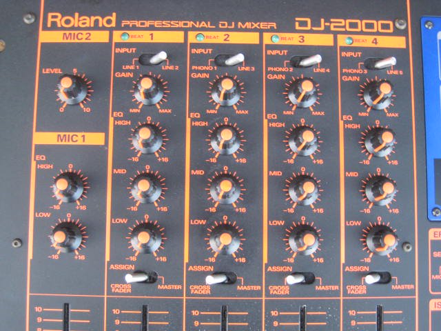 サービス価格 ROLAND DJ-2000 4ch ミキサー ② - レギュラークラフトレコード