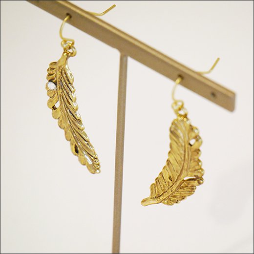 gren(グリン)メタルフェザーピアス 16ss03 metal feather Gld - ARISS