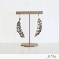 gren(グリン)メタルフェザーピアス 16ss03 metal feather Slv