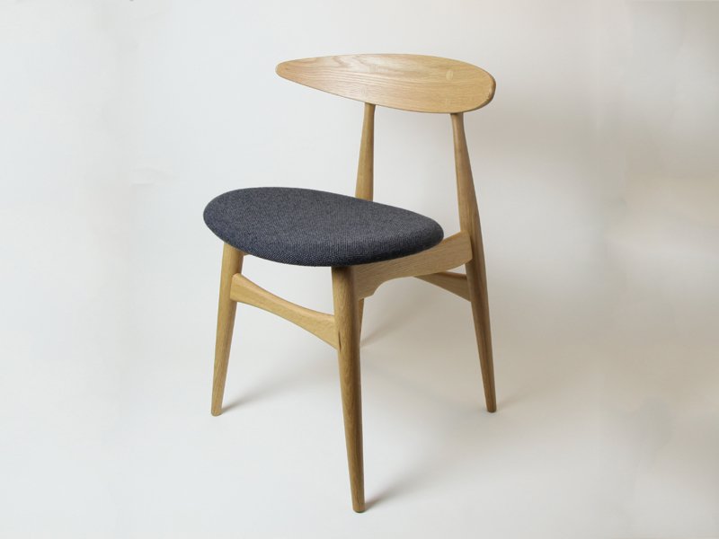 Denmark Carl Hansen & Son Hans J Wegner CH33 chair