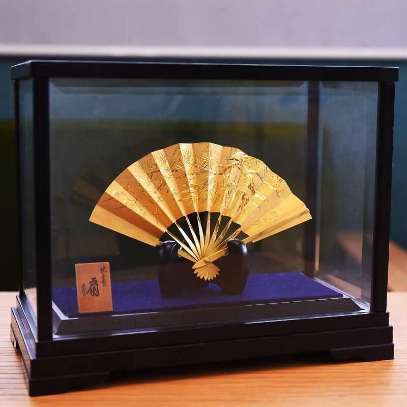 扇 松竹梅｜純金製ガラスケース6タイプ - HIKARI GALLERY｜高級縁起物