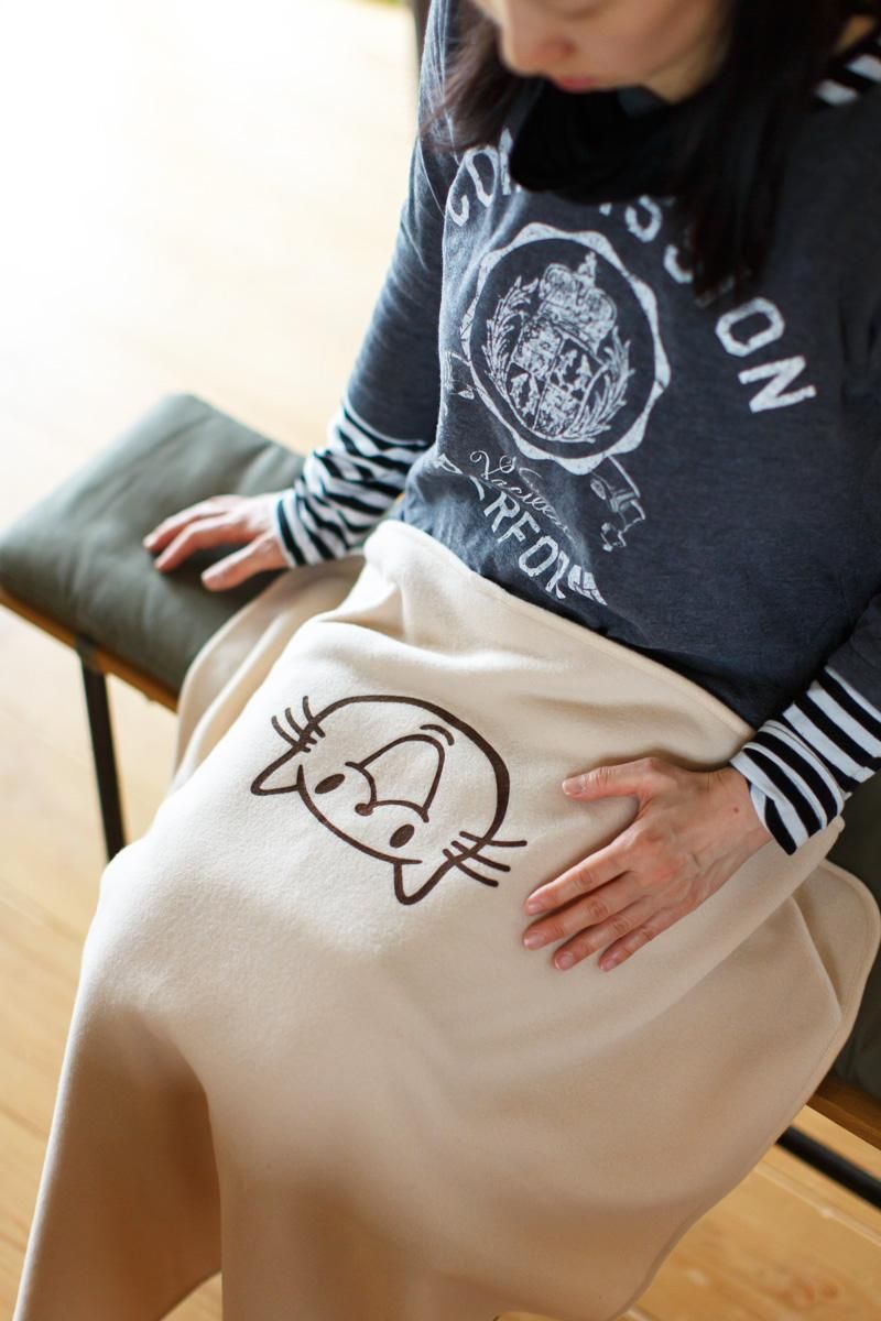 【新品未使用】PIQUE 猫プリント フリースルームウェア フリーサイズ フリース ブランケット CAT LOVER 猫 ナチュラル チョコレート ネコ