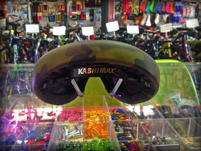 KASHIMAX】RMH-Sports saddle Guell別注（迷彩） - GUELL BICYCLE