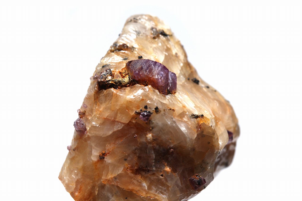 ルビー 母岩付き 宝石鉱物標本-