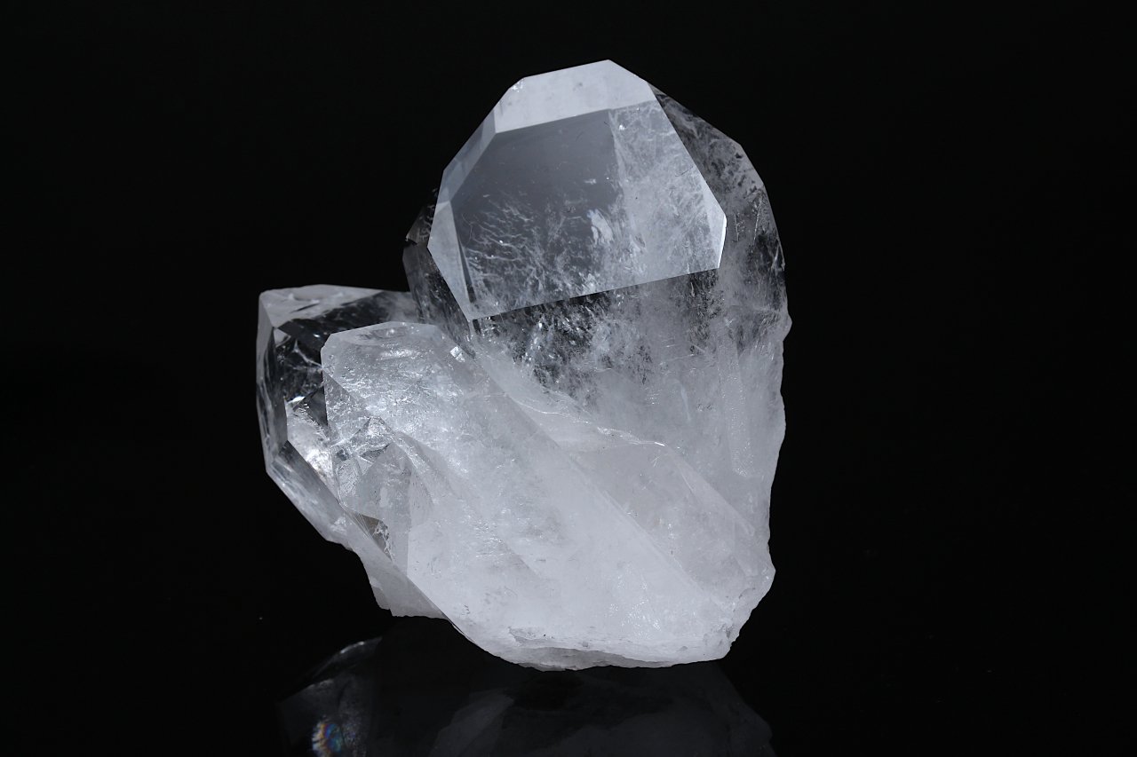 ブラジル産水晶クラスター【Mサイズ】CLBRM-020｜豊かなエネルギーを含む水晶｜AMERI Stone