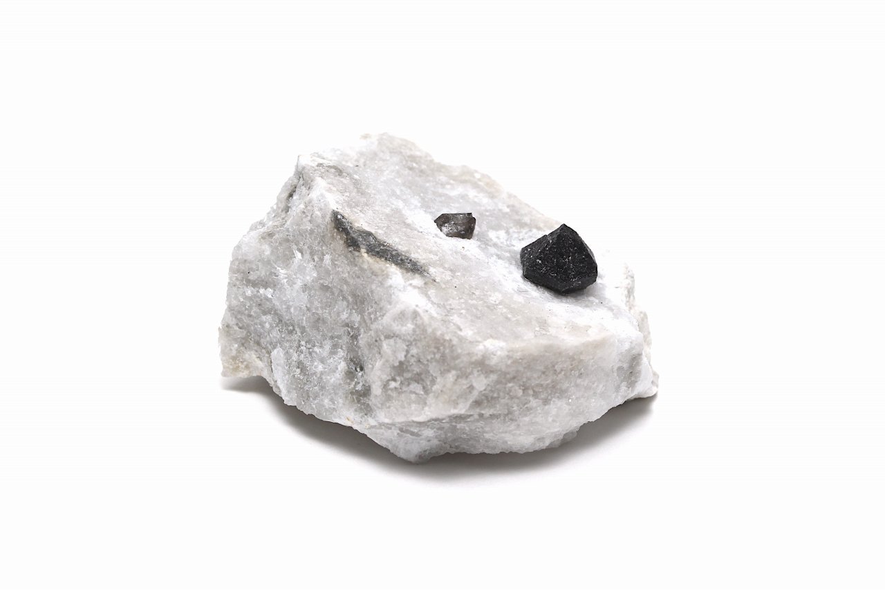 イタリア産モリオン(黒水晶)単結晶【ダブルターミネイテッド】IMOPO-021｜魔除け効果のパワーストーン｜AMERI Stone