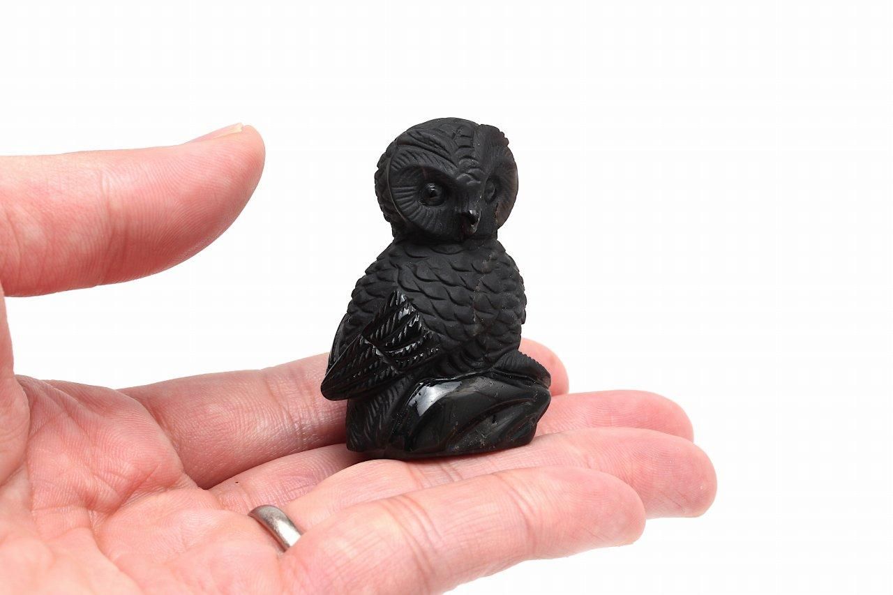 フクロウ 水晶 彫り物 天然石 作り出し 縁起物