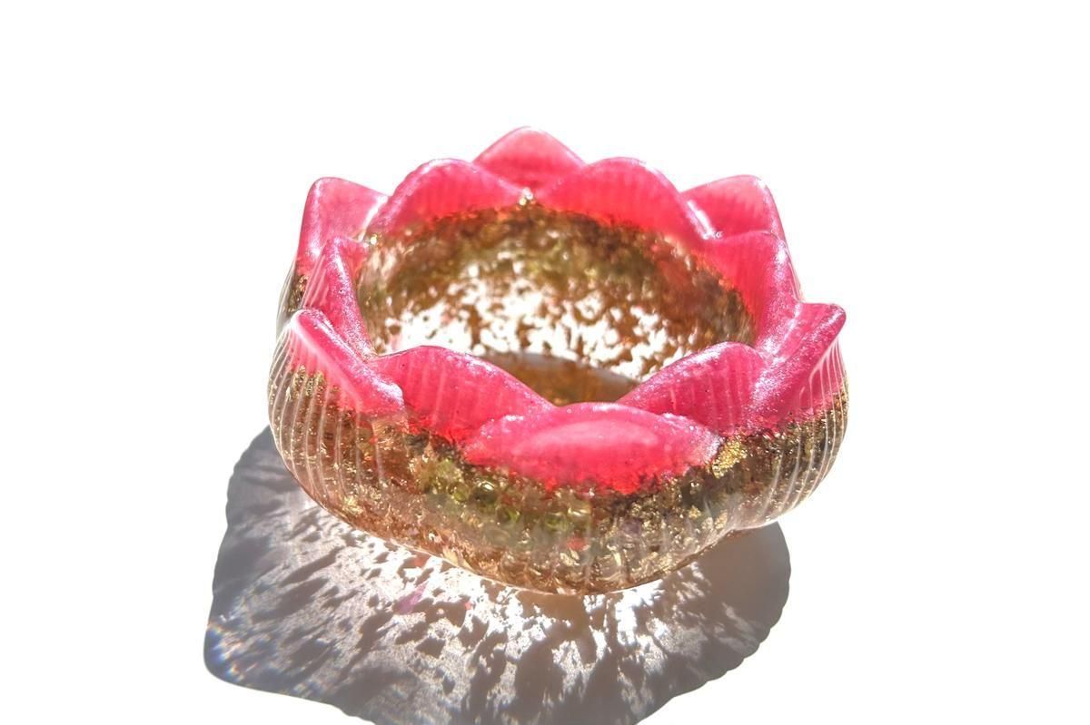 氷の女王に捧げるロータス(蓮)・オルゴナイト【アクセサリーケース