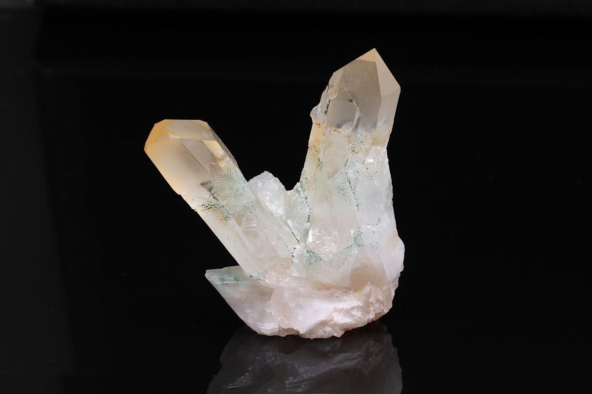 フックサイトインタンジェリンクォーツクラスター FITCL-010｜高い活性