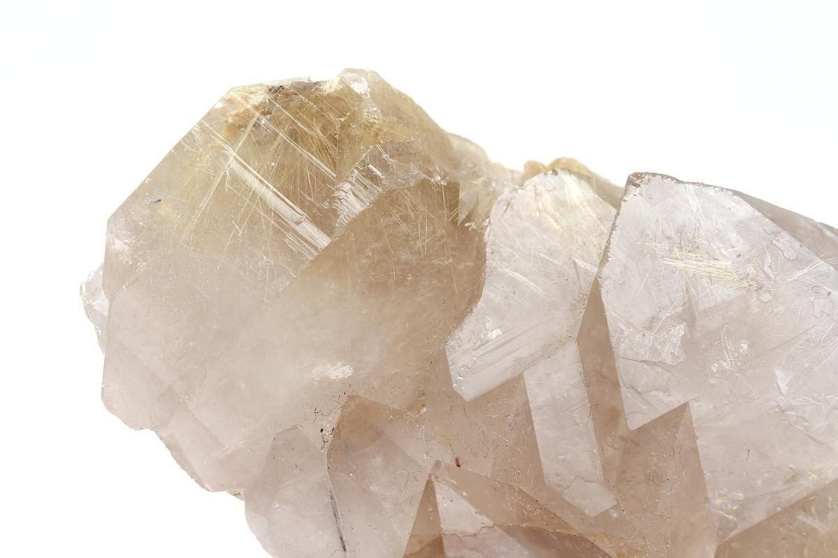 ブラジル・ミナスジェライス州産ルチルインクォーツクラスター