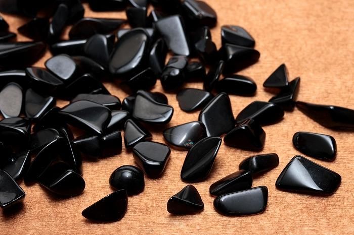 AAAランク】モリオン(黒水晶)さざれ【Mサイズ】100g SAZMOR-002｜魔