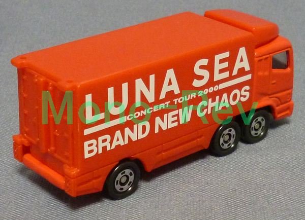 トミカ 7-4 三菱ふそう スーパーグレート LUNA SEA ツアートラック 赤 2000年 - 絶版ミニカーショップ  Mono-Rev(モノレブ)2011サイト