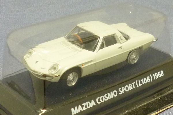 コナミ1/64 マツダ コスモ スポーツ 白 （L10B) 1968 タイヤ一本欠品 