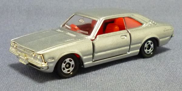 トミカ 89-1 トヨタ コロナ 2000GT 銀 (RT114) G-499 - 絶版ミニカーショップ Mono-Rev(モノレブ)2011サイト