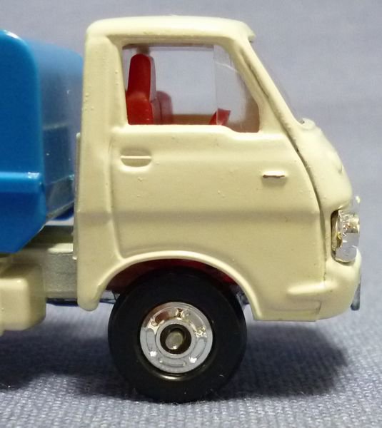 トミカ 36-1-12 いすゞ エルフ 清掃車 (TLD23P) - 絶版ミニカー 