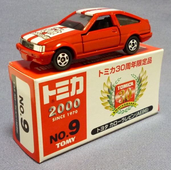 トミカ 78-4 トヨタ カローラ レビン (AE86) 赤 2000年イベント - 絶版 