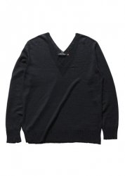 <img class='new_mark_img1' src='https://img.shop-pro.jp/img/new/icons41.gif' style='border:none;display:inline;margin:0px;padding:0px;width:auto;' />LINEN GRUNGE V-NECK SWEATER BLACK