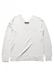 <img class='new_mark_img1' src='https://img.shop-pro.jp/img/new/icons41.gif' style='border:none;display:inline;margin:0px;padding:0px;width:auto;' />LINEN GRUNGE V-NECK SWEATER WHITE