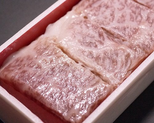 冷凍押し寿司　仙台牛ローストビーフ　秋田産うるち米使用冷凍寿司