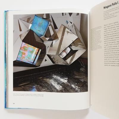 久保田成子【Liquid Reality】 - 京都にある、美術洋書＆海外