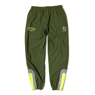 <img class='new_mark_img1' src='https://img.shop-pro.jp/img/new/icons12.gif' style='border:none;display:inline;margin:0px;padding:0px;width:auto;' />TRAINING PISTE PANTS “SWITCHBACK”  olive