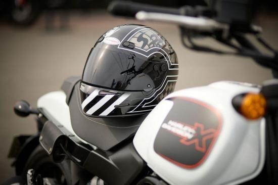 り*ご様 AEROTECH4 フルフェイスヘルメット M パールホワイト モータ り*ご様 AEROTECH4 フルフェイスヘルメット M パールホワイト