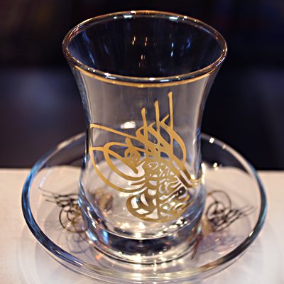 トルコのチャイグラス＆ソーサー　ゴールドスルタン