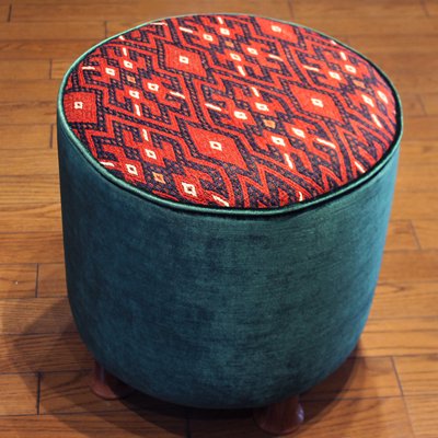 トルコの椅子　円形　オールドキリム＆ベルベットスツール　グリーン＆レッド・ブラック