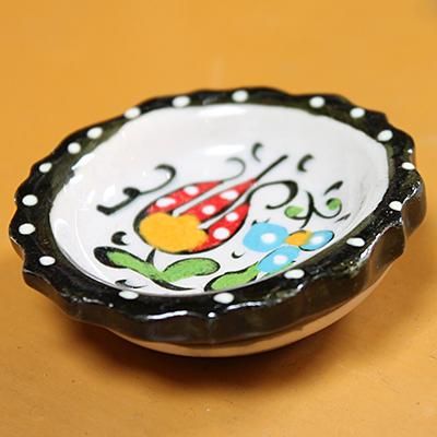 トルコ☆キュタフヤ陶器のマグネット 絵皿 ホワイト＆ブラック