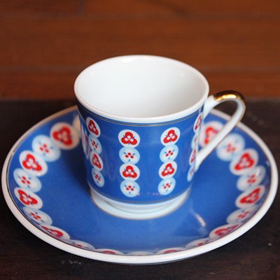トルコ☆キュタフヤ陶器のコーヒーカップ＆ソーサー　ネイビーブルー　レッド＆ホワイトフラワー