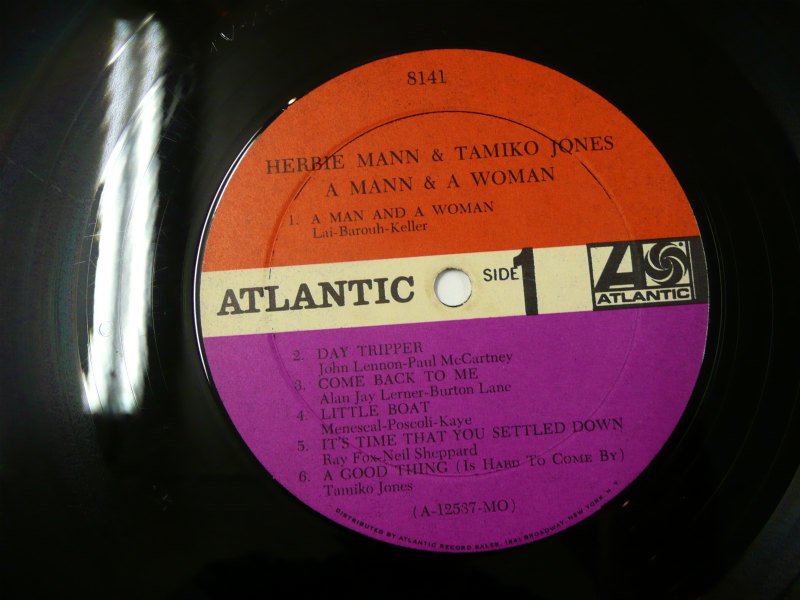 HERBIE MANN & TAMIKO JONES / A MANN & A WOMAN - キキミミレコード