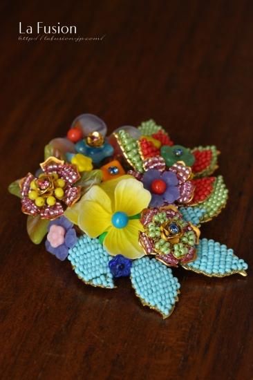 大幅値下げ‼️ スタンレー・ハグラーのブローチ Stanley Hagler＊スタンレー・ハグラー マルチカラーフラワーの