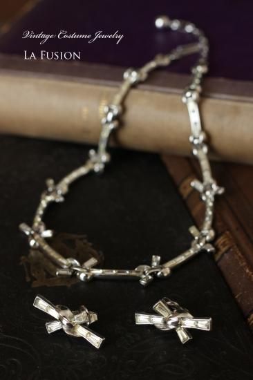 Trifari＊トリファリ ラインストーンリボンのヴィンテージネックレス