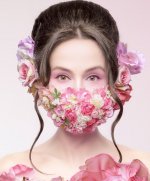 【受注生産】お花畑マスク・主役のあなたにお花がいっぱいのマスクはいかが？マドンナシェイプマスク