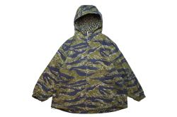 <img class='new_mark_img1' src='https://img.shop-pro.jp/img/new/icons20.gif' style='border:none;display:inline;margin:0px;padding:0px;width:auto;' />Balloon hood jacket 