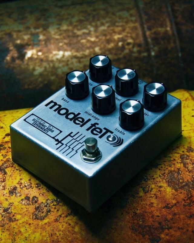 model feT - ギズモミュージック