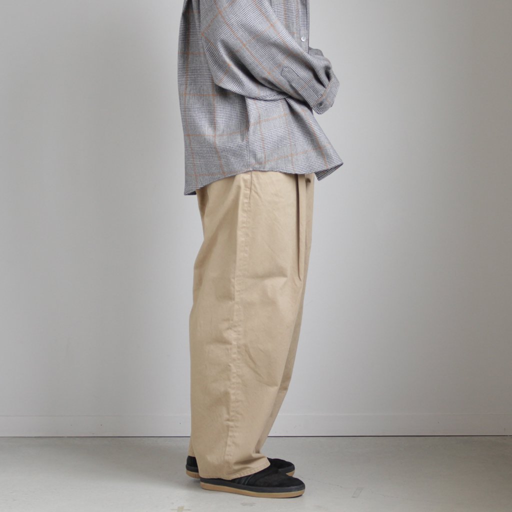 Graphpaper / MILITARY CLOTH 2 TUCK PANTS BEIGE