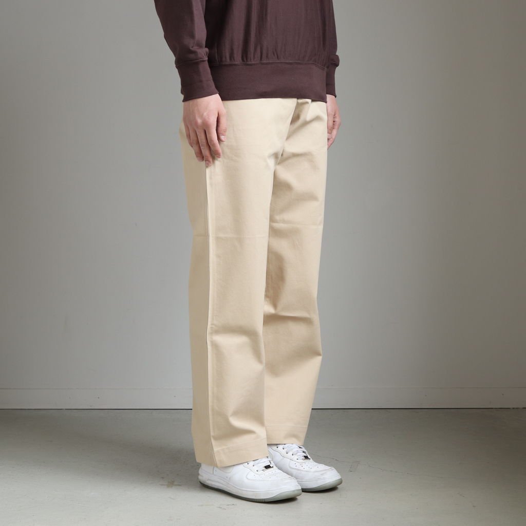 AURALEE / WASHED FINX LIGHT CHINO PANTS IVORY