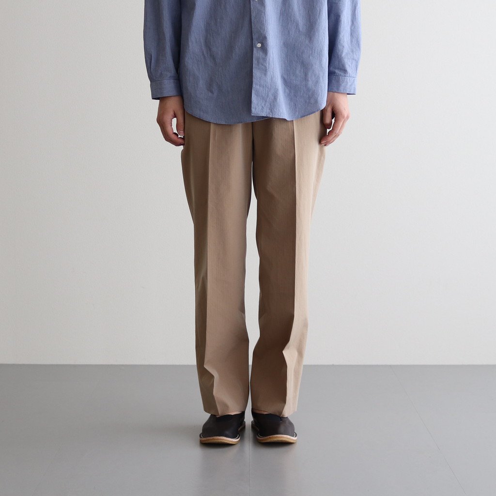 AURALEE / WASHED FINX RIPSTOP CHAMBRAY SLACKS BEIGE CHAMBRAY