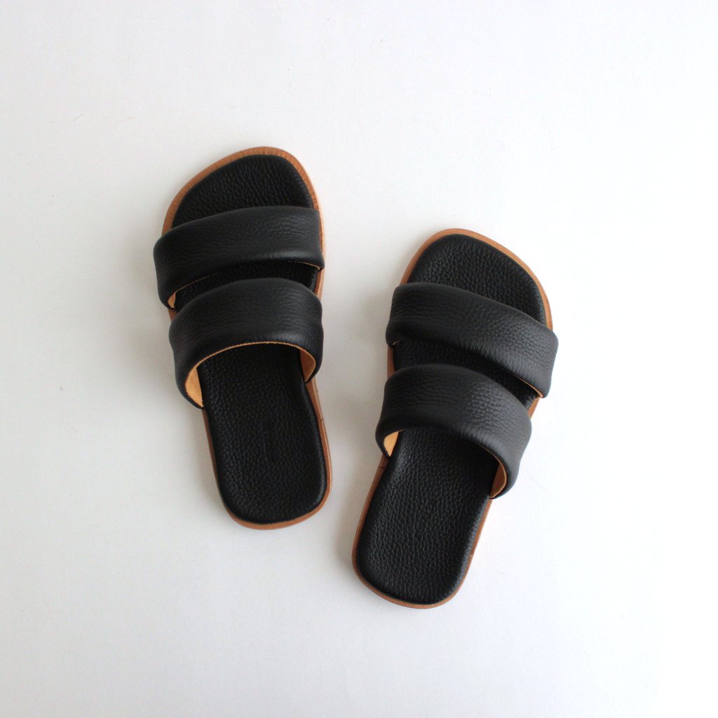 AURALEE / LEATHER STRAP SANDAL BLACK