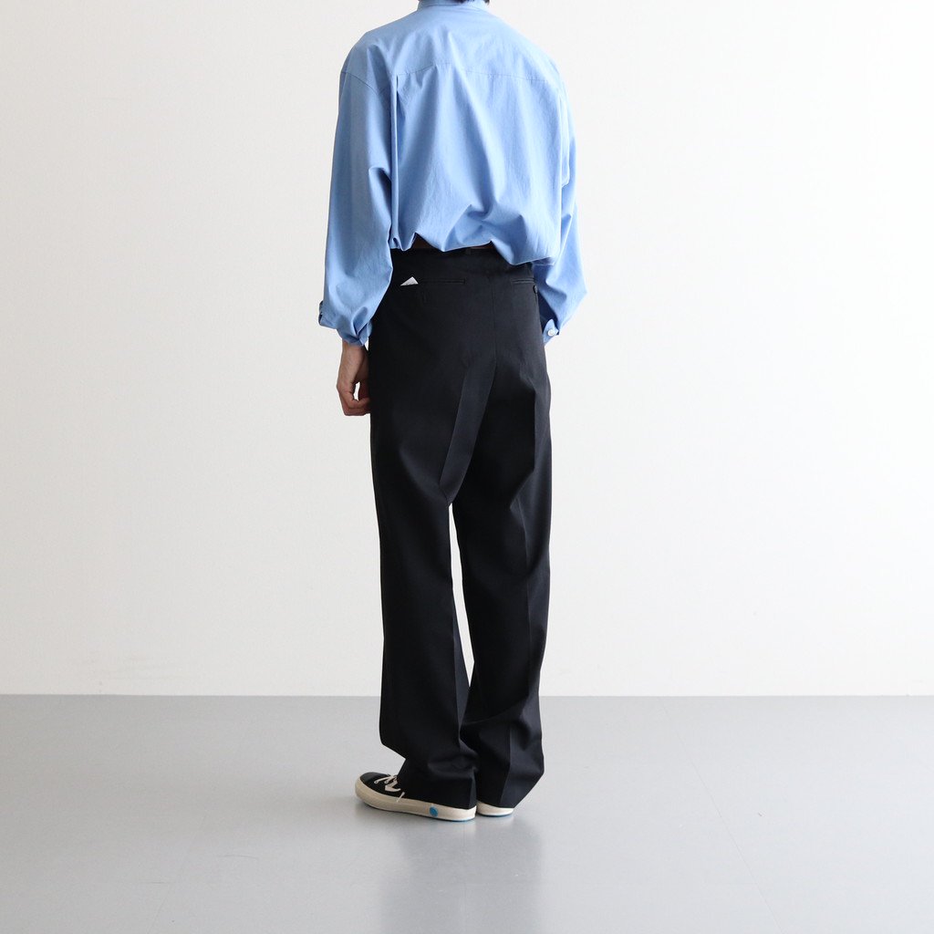 LIGHT WOOL MAX GABARDINE TWO-TUCK SLACKS #TOP BLACK [A22AP02MG] _