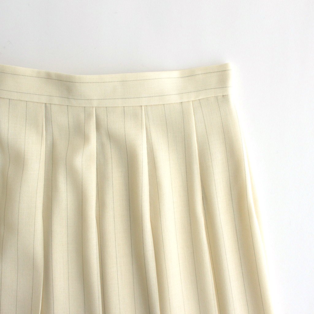 AURALEE / HARD TWIST WOOL PANAMA STRIPE PLEATED SKIRT IVORY STRIPE