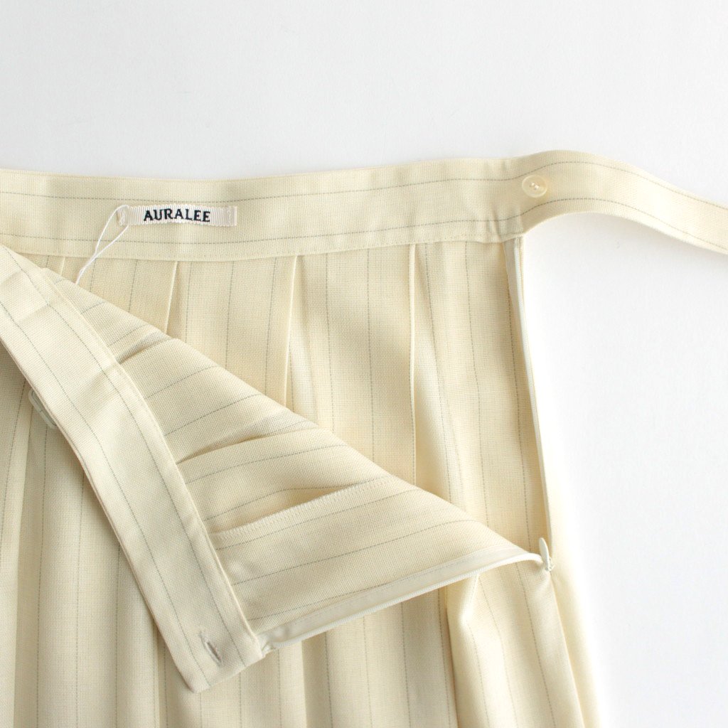 AURALEE / HARD TWIST WOOL PANAMA STRIPE PLEATED SKIRT IVORY STRIPE