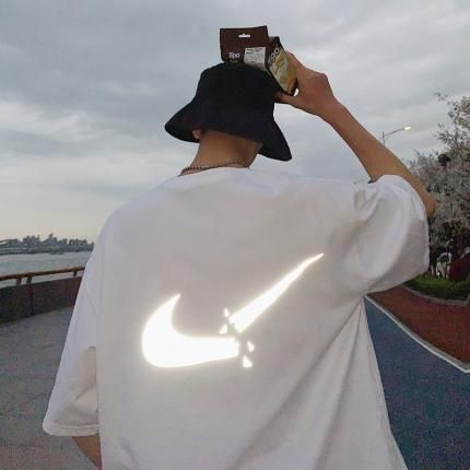 送料無料特集 | 激安の新品・型落ち・アウトレット 光る バックロゴ 白 ホワイト Tシャツ 反射ビッグサイズ Tシャツ(半袖+袖なし)