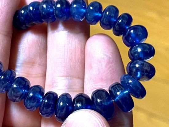 芸能人愛用アイテム特集 大粒ボタン サファイア ブレスレット パワーストーン 宝石質 | アクセサリー