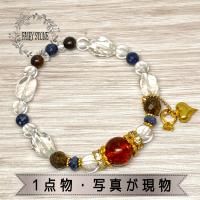 チャーム付ブレスレット - 高品質天然石のハンドメイドアクセサリー