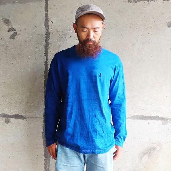 藍染め泥染めで縦に濃淡を表現したロングスリーブTシャツ
