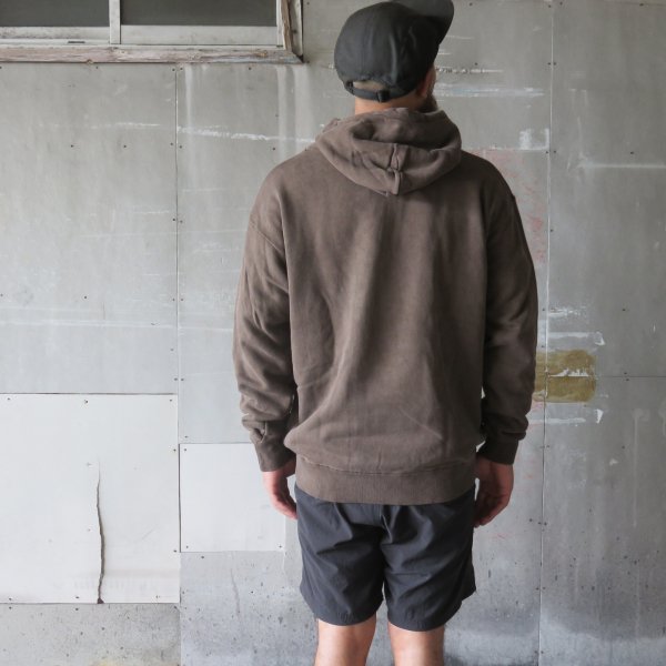 SQUARE PULLOVER PARKER｜devadurga(デヴァドゥルガ)公式通販